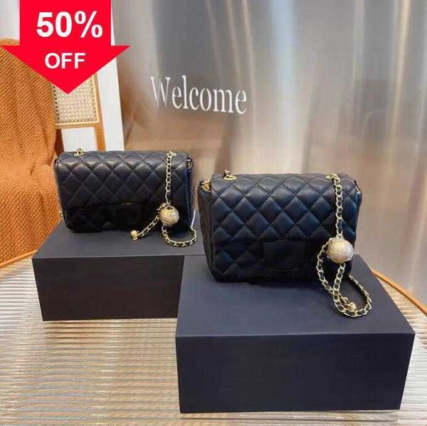 luxury designer shoulder bags women's stylish leather small square classic gold ball adjustable chain strap crossbody factory direct sa
luxury designer shoulder bags women's stylish leather small square classic gold ball adjustable chain strap crossbody factory direct sa