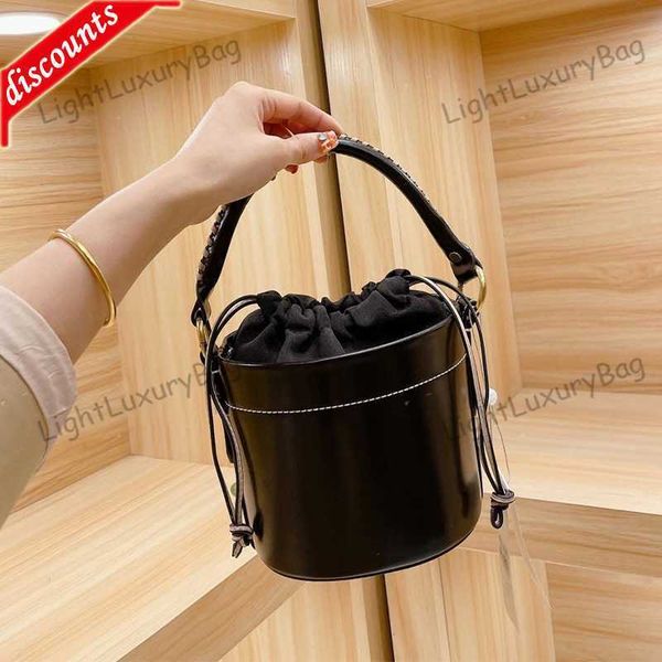designer luxury women bags torys handbag tb fashion bucket bag inclined shoulder versatile multicolour purses burchs totes large capacity sa
designer luxury women bags torys handbag tb fashion bucket bag inclined shoulder versatile multicolour purses burchs totes large capacity sa