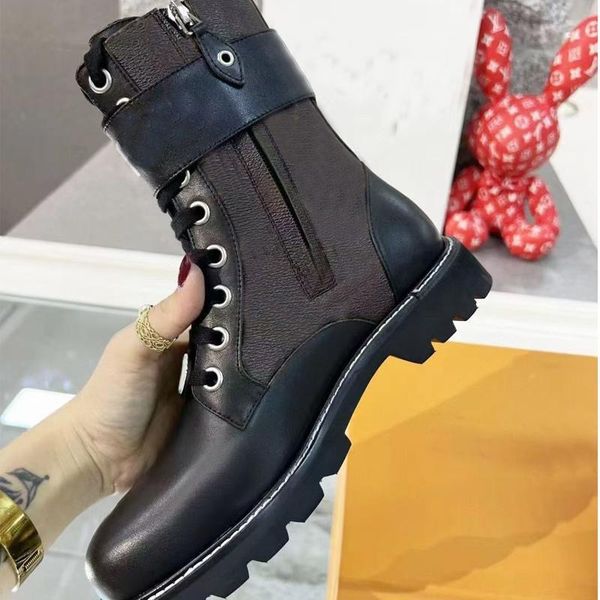 autumn winter martin boots designer woman thick soled zipper boot 100% soft cowhide lady platform casua leather fashion high women shoes lar, Black
autumn winter martin boots designer woman thick soled zipper boot 100% soft cowhide lady platform casua leather fashion high women shoes lar, Black