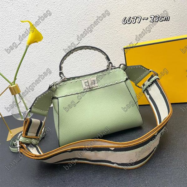 fashionable new designer women's handbag versatile single shoulder messenger bag single detachable belt box
fashionable new designer women's handbag versatile single shoulder messenger bag single detachable belt box