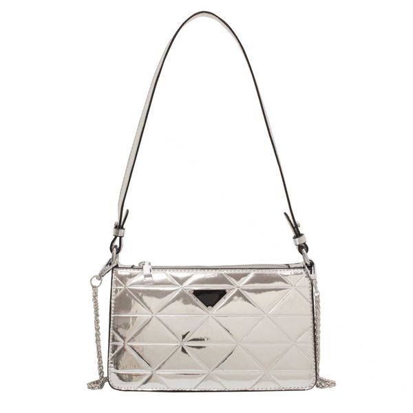 the new chain small square bag 2022 mirror laser underarm bag is a simple and one-shoulder cross bag for women
the new chain small square bag 2022 mirror laser underarm bag is a simple and one-shoulder cross bag for women