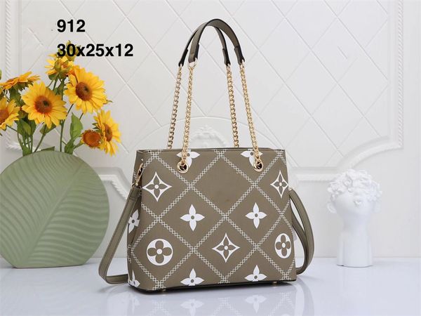 fashion designer single shoulder bag luxury pu leather watchband brand name handbag multiple styles
fashion designer single shoulder bag luxury pu leather watchband brand name handbag multiple styles
