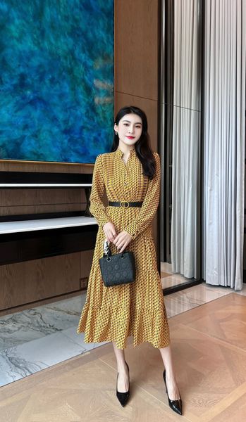 runway dresses dress fashion geometric pattern printing stand collar long sleeve waist shrinking slim middle changchun summer new style wome, Black
runway dresses dress fashion geometric pattern printing stand collar long sleeve waist shrinking slim middle changchun summer new style wome, Black
