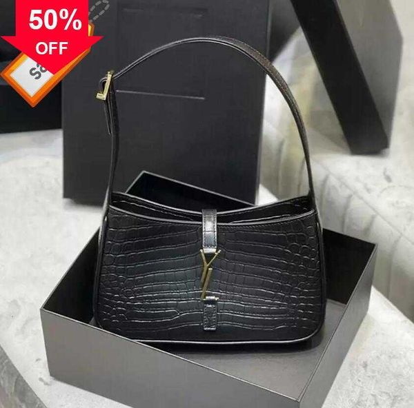 designer bags 2023 armpit classic leather digner handbags for ladi shoulder baguette multi color fashion bag wholale factory direct sale
designer bags 2023 armpit classic leather digner handbags for ladi shoulder baguette multi color fashion bag wholale factory direct sale