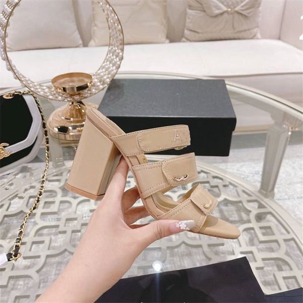 summer popular women sandals channel luxury brand business dress wedding party leather high heels casual flat slippers 03-028, Black
summer popular women sandals channel luxury brand business dress wedding party leather high heels casual flat slippers 03-028, Black