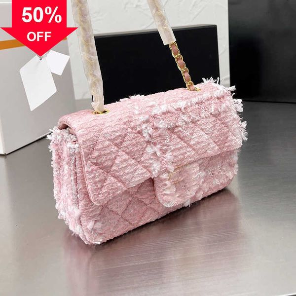 women's brand designers shoulder bags 2023 fashion pink portable woven envelope textured chain single shoulders crossbody factory direc
women's brand designers shoulder bags 2023 fashion pink portable woven envelope textured chain single shoulders crossbody factory direc