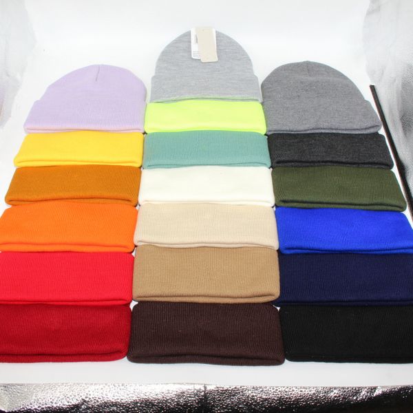 fashion designer men beanie hat solid color letter outdoor woman beanies hats warm knitted skull cap, Blue;gray 
fashion designer men beanie hat solid color letter outdoor woman beanies hats warm knitted skull cap, Blue;gray