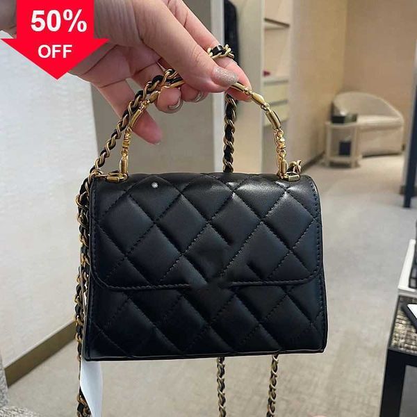 women's brand designers handbags 2023 new rhombus chain handheld tote bags multifunctional portable single shoulder crossbody bag facto
women's brand designers handbags 2023 new rhombus chain handheld tote bags multifunctional portable single shoulder crossbody bag facto