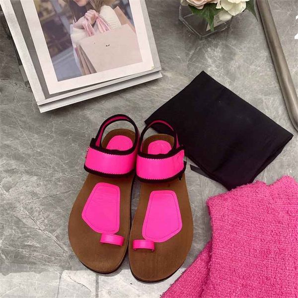 summer popular women sandals channel luxury brand business dress wedding party leather high heels casual flat slippers 03-019, Black
summer popular women sandals channel luxury brand business dress wedding party leather high heels casual flat slippers 03-019, Black