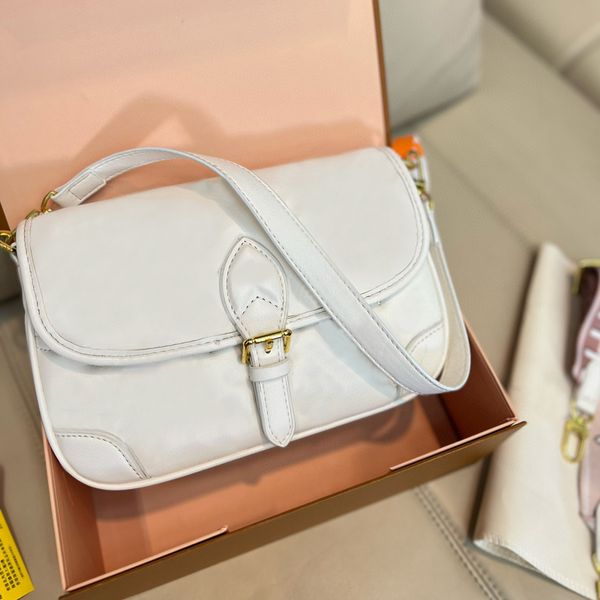 5a luxury designer bag exquisitely embroidered embodiments paired with a detachable colorful wide strap womens single shoulder handbag
5a luxury designer bag exquisitely embroidered embodiments paired with a detachable colorful wide strap womens single shoulder handbag