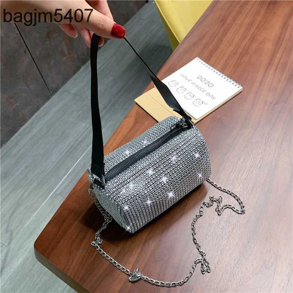 2023 new drill bag 80% discount wholesale and retail female style bucket korean cross body versatile shoulder fashion chain
2023 new drill bag 80% discount wholesale and retail female style bucket korean cross body versatile shoulder fashion chain