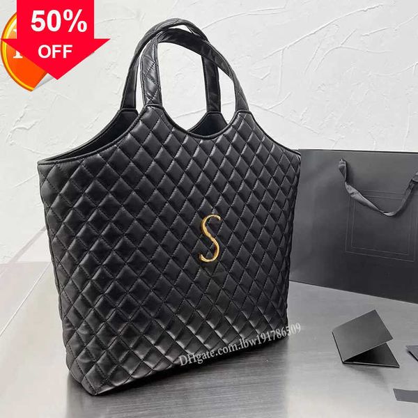 designer bags 2023 brand luxurys digners tot for womens shopping handbags purse fashion quilting real leather shoulder womentote
designer bags 2023 brand luxurys digners tot for womens shopping handbags purse fashion quilting real leather shoulder womentote