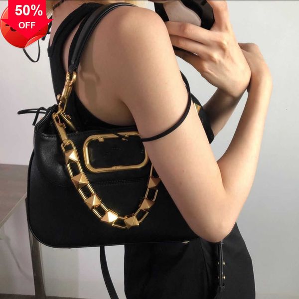 designer bags new fashion women's underarm leather versatile rivet chain one shoulder crossbody handbag casual dumplingstote factory di
designer bags new fashion women's underarm leather versatile rivet chain one shoulder crossbody handbag casual dumplingstote factory di
