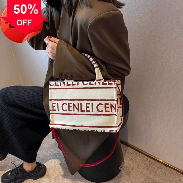 designer bags autumn and winter 2023 new triumphal arch women's woollen tot lisa same letter portable shopping factory direct sale luxu
designer bags autumn and winter 2023 new triumphal arch women's woollen tot lisa same letter portable shopping factory direct sale luxu