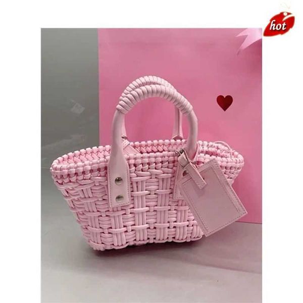 designer luxury womens bag balencigas handbag b-shaped paris single shoulder messenger fashion square gift shoulder oblique span versatile h
designer luxury womens bag balencigas handbag b-shaped paris single shoulder messenger fashion square gift shoulder oblique span versatile h