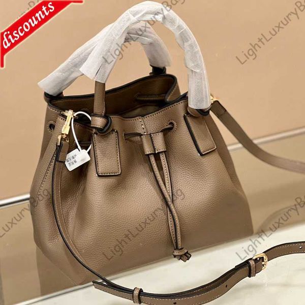 designer luxury women bags torys handbag tb fashion bucket bag inclined shoulder versatile multicolour purses burchs totes large capacity sa
designer luxury women bags torys handbag tb fashion bucket bag inclined shoulder versatile multicolour purses burchs totes large capacity sa