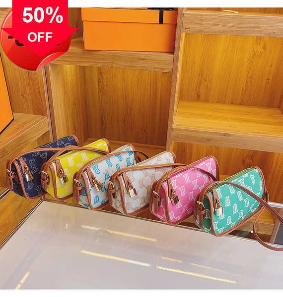 designer bags live women's shoulder foreign style versatile denim square underarm old flower net red triumphal arch batch factory direc
designer bags live women's shoulder foreign style versatile denim square underarm old flower net red triumphal arch batch factory direc