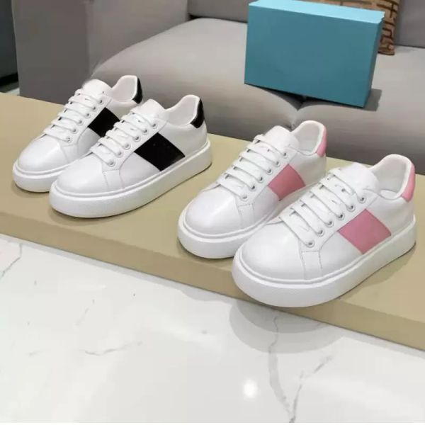 casual shoes woman designer lady sneakers platform women shoes travel leather lace-up sneaker cowhide letters thick bottom trainers large si, Black
casual shoes woman designer lady sneakers platform women shoes travel leather lace-up sneaker cowhide letters thick bottom trainers large si, Black