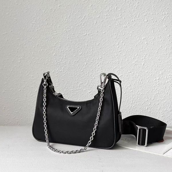 luxurys designers classic 2000 2005 bag tote cross body shoulder clutch man woman fashion luxury nylon wallet travelling handbags pochette m
luxurys designers classic 2000 2005 bag tote cross body shoulder clutch man woman fashion luxury nylon wallet travelling handbags pochette m