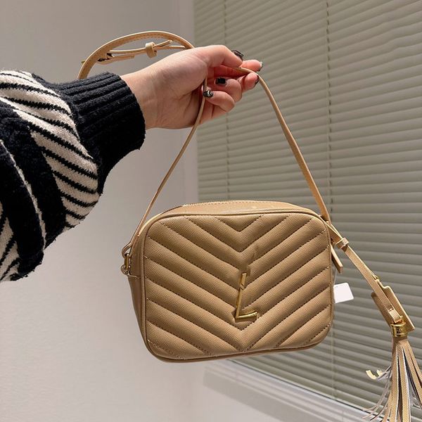 womens designer caviar leather camera vanity box bags with tassel calfskin leather strap crossbody shouder handbags v-stitch gold metal badg
womens designer caviar leather camera vanity box bags with tassel calfskin leather strap crossbody shouder handbags v-stitch gold metal badg
