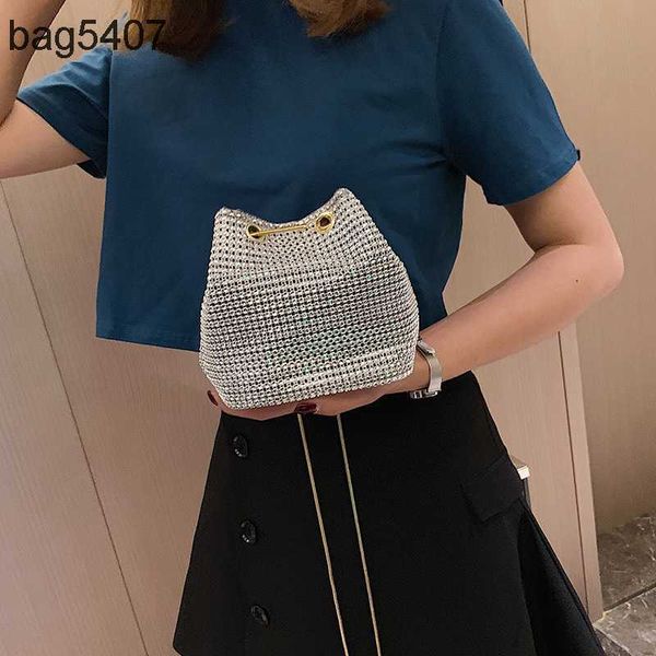 design diamond bag 80% discount wholesale and retail summer women new fashion inlaid cross south version wild network red same bucket chain
design diamond bag 80% discount wholesale and retail summer women new fashion inlaid cross south version wild network red same bucket chain