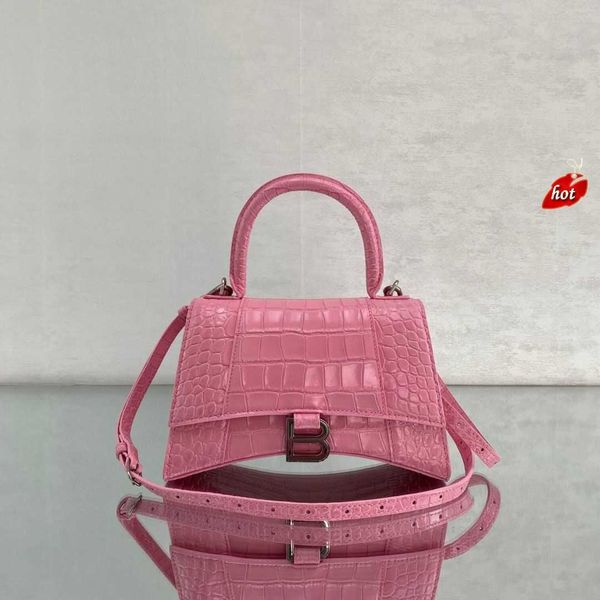 designer luxury womens bag balencigas handbag b-shaped paris single shoulder messenger fashion square gift shoulder oblique span versatile h
designer luxury womens bag balencigas handbag b-shaped paris single shoulder messenger fashion square gift shoulder oblique span versatile h
