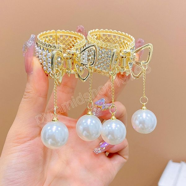 pearl pendant rhinestone hair claws girl high ponytail clip fixed hairpin advanced sense hair accessories headwear, Slivery;white
pearl pendant rhinestone hair claws girl high ponytail clip fixed hairpin advanced sense hair accessories headwear, Slivery;white