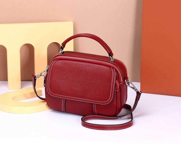 luxurious wholesale 1 1 5a high-end brand bag designer men and women's famous luxury handbag
luxurious wholesale 1 1 5a high-end brand bag designer men and women's famous luxury handbag