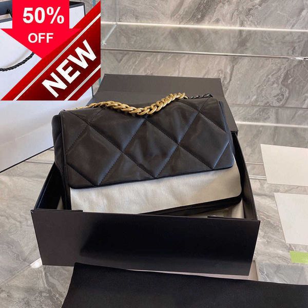 women's brand designers shoulder bags fashion texture leather envelope portable large capacity crossbody factory direct sales
women's brand designers shoulder bags fashion texture leather envelope portable large capacity crossbody factory direct sales