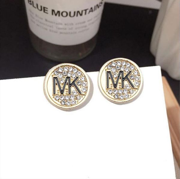 womens geometric round pearl stud charm earrings luxury designer brand letter crystal rhinestone earring 18k gold plated women wedding party, Golden;silver
womens geometric round pearl stud charm earrings luxury designer brand letter crystal rhinestone earring 18k gold plated women wedding party, Golden;silver
