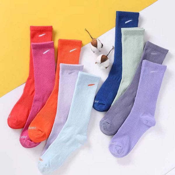 men socks women cotton classic ankle letter breathable black and white mixing football basketball sports sock wu0b
men socks women cotton classic ankle letter breathable black and white mixing football basketball sports sock wu0b