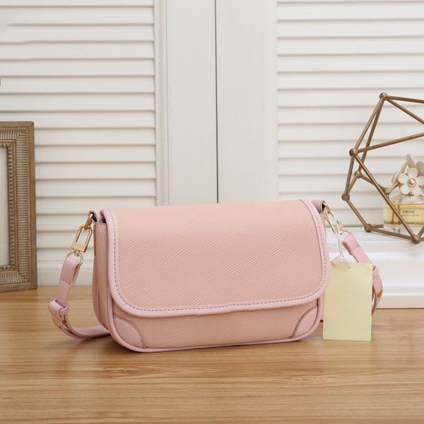 new luxury designer fashion women's buckle shoulder bag shoulder bag messenger bag handbag
new luxury designer fashion women's buckle shoulder bag shoulder bag messenger bag handbag