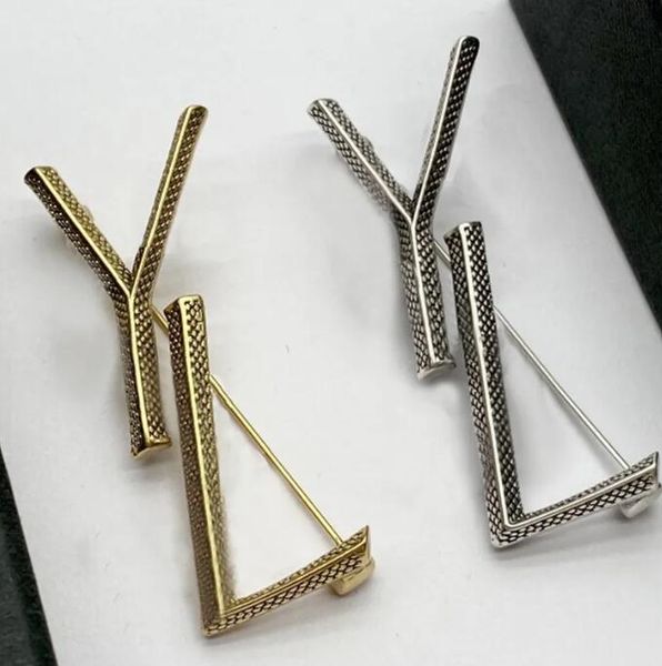 famous retro letter suit brooch classic y designer brooches pin men women clothes coat sweater ornament party wedding anniversary lovers gif, Gray
famous retro letter suit brooch classic y designer brooches pin men women clothes coat sweater ornament party wedding anniversary lovers gif, Gray