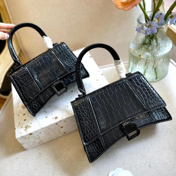 shoulder bags designer bag women's crocodile pattern trendy shoulder crossbody bags half moon luxury handle leather classic vintage wal
shoulder bags designer bag women's crocodile pattern trendy shoulder crossbody bags half moon luxury handle leather classic vintage wal