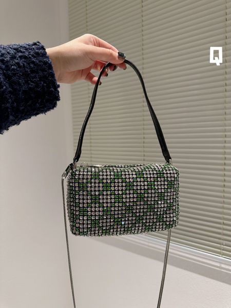 2022 small women's designer classic retro chain handheld shoulder bag travel fashion case around the world
2022 small women's designer classic retro chain handheld shoulder bag travel fashion case around the world