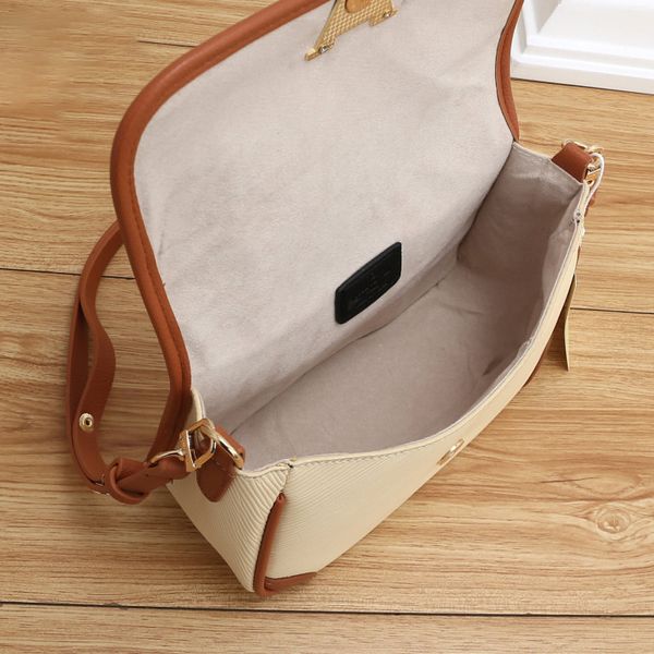 2022 new luxury designer fashion women's buckle shoulder bag shoulder bag messenger bag handbag
2022 new luxury designer fashion women's buckle shoulder bag shoulder bag messenger bag handbag