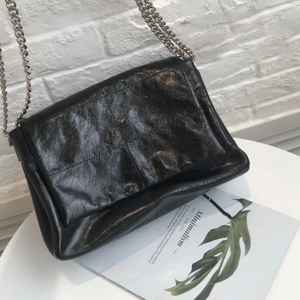 leather single shoulder bags crossbody chain 2023 new women's bag korean version wandering fashion simple armpit handbags large designe
leather single shoulder bags crossbody chain 2023 new women's bag korean version wandering fashion simple armpit handbags large designe