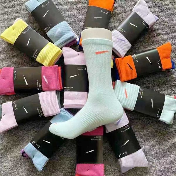 classic mens cotton socks women all-match ankle letter breathable black and white football basketball sports sock wholesale zku8
classic mens cotton socks women all-match ankle letter breathable black and white football basketball sports sock wholesale zku8