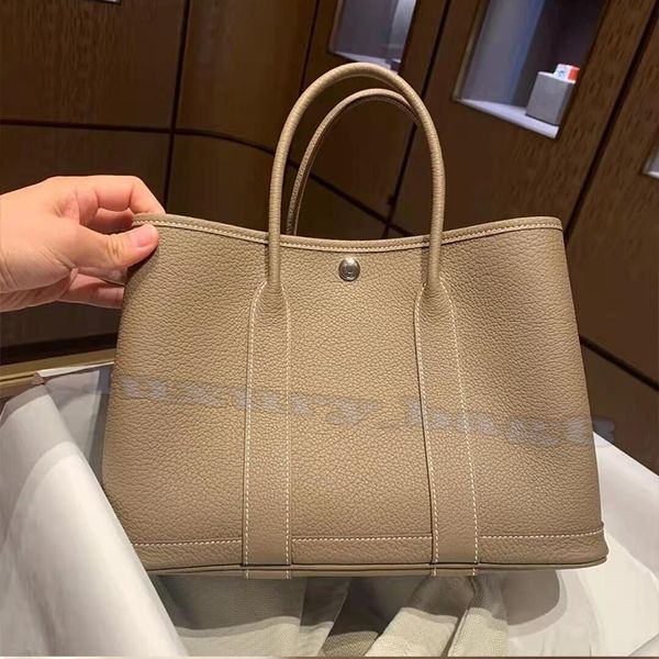 classic tote bags h ermes new fashion handbags luxurys designer bags silver women handbag genuine leather large capacity garden one shoulder
classic tote bags h ermes new fashion handbags luxurys designer bags silver women handbag genuine leather large capacity garden one shoulder