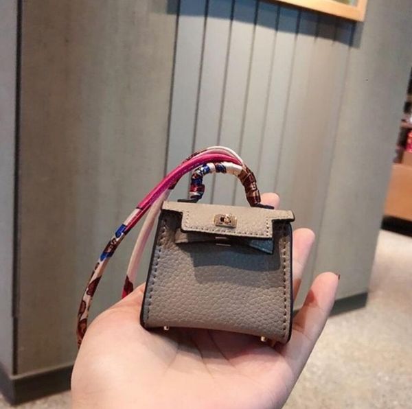 fashion mini coin purses accessories classic pu keychain handbag pendant wallets womens leisure designer change purse 6.5cm 12 color, Red;black
fashion mini coin purses accessories classic pu keychain handbag pendant wallets womens leisure designer change purse 6.5cm 12 color, Red;black