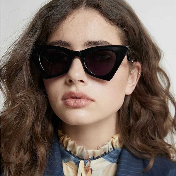 brand design candy blue sunglasses for women men trend thick frame cat eye sun glasses female fashion shades oculos gafas 1219, White;black
brand design candy blue sunglasses for women men trend thick frame cat eye sun glasses female fashion shades oculos gafas 1219, White;black