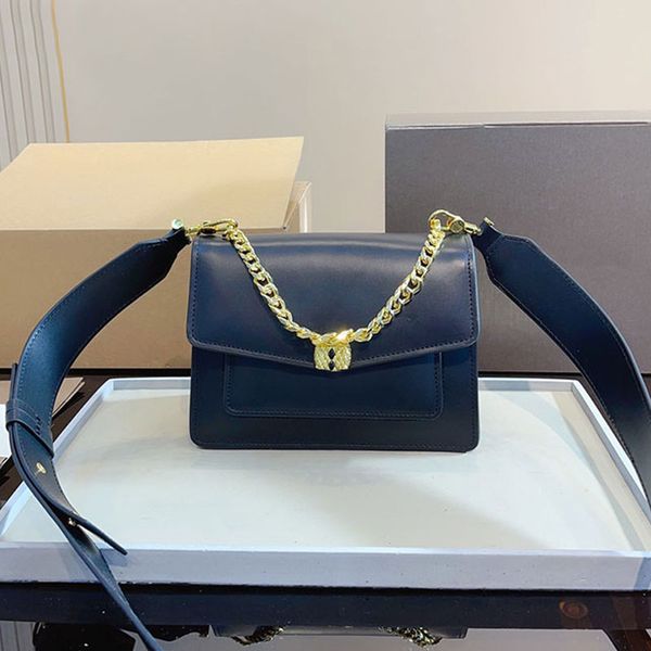 chain messenger bag women shoulder bags lady handbag cowhide genuine leather fashion snakehead decoration adjustable shoulder strap flap cro
chain messenger bag women shoulder bags lady handbag cowhide genuine leather fashion snakehead decoration adjustable shoulder strap flap cro