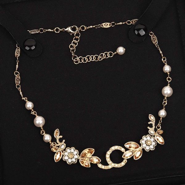 2023 luxury quality charm pendant necklace with diamond and nature shell beads in 18k gold plated have box stamp ps7444a, Silver
2023 luxury quality charm pendant necklace with diamond and nature shell beads in 18k gold plated have box stamp ps7444a, Silver