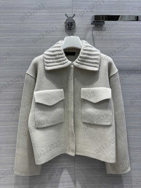 womens jackets temperament lapel design cashmere short jackets single row button pockets long sleeve warm coats elegance luxury women appare, Black;brown
womens jackets temperament lapel design cashmere short jackets single row button pockets long sleeve warm coats elegance luxury women appare, Black;brown