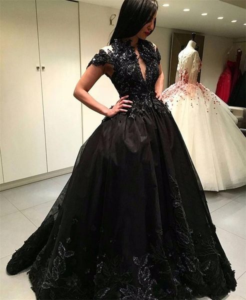 2023 arabic prom dresses black vintage cap sleeves ruched illusion keyhole lace crystal beads 3d floral evening dress wear formal party gown
2023 arabic prom dresses black vintage cap sleeves ruched illusion keyhole lace crystal beads 3d floral evening dress wear formal party gown