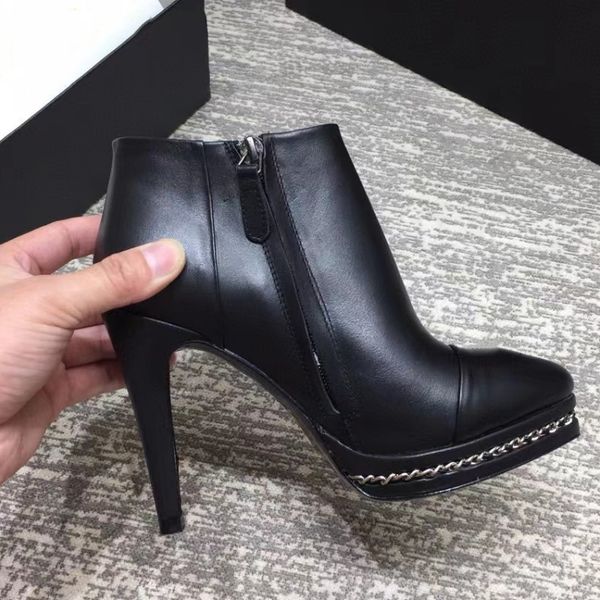 boots booties designer fashion pointed bootie locomotive ladies black leather gold chain buckle autumn and winter quality leisure work
boots booties designer fashion pointed bootie locomotive ladies black leather gold chain buckle autumn and winter quality leisure work