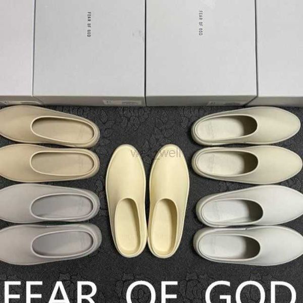 fashiojn brand shoes fog slippers men women slide designer sneakers california slip on slipper almond cement concrete cream oat mens womens, Black 
fashiojn brand shoes fog slippers men women slide designer sneakers california slip on slipper almond cement concrete cream oat mens womens, Black