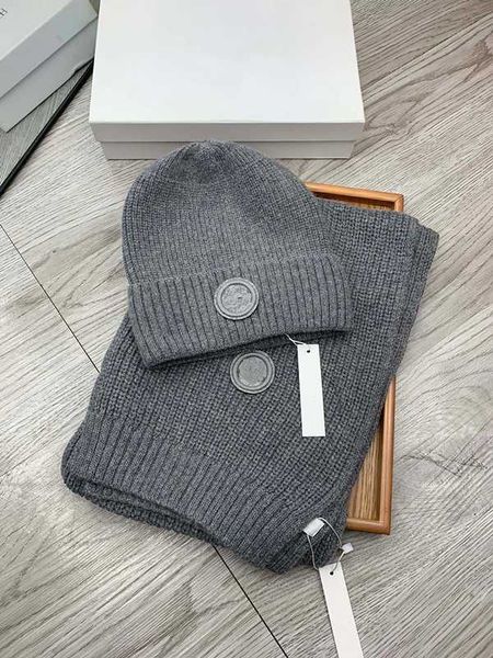 2022 hats scarves sets classic fedora skull caps winter warm knitted caps designer beanie 66881fgg, Blue;gray
2022 hats scarves sets classic fedora skull caps winter warm knitted caps designer beanie 66881fgg, Blue;gray