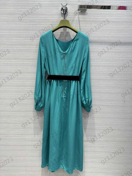 casual dresses womens designer dress silk fabric match contrast colors velvet belt v-neck lantern sleeve dress chain trim v-neck slim maxisk, Black;gray
casual dresses womens designer dress silk fabric match contrast colors velvet belt v-neck lantern sleeve dress chain trim v-neck slim maxisk, Black;gray