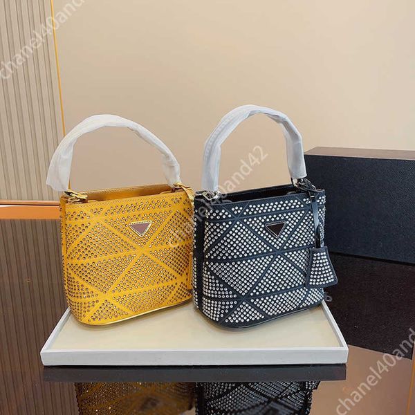 triangle bucket bags totes diamonds tote bag womens designer bag shoulder luxurys handbag fashion purse wallet 22120766
triangle bucket bags totes diamonds tote bag womens designer bag shoulder luxurys handbag fashion purse wallet 22120766